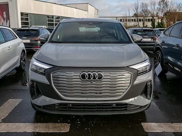 Gebraucht Audi Q4 Sportback e-tron Ambiente 125 kW (170 PS) 2023 Kieselgrau SUV