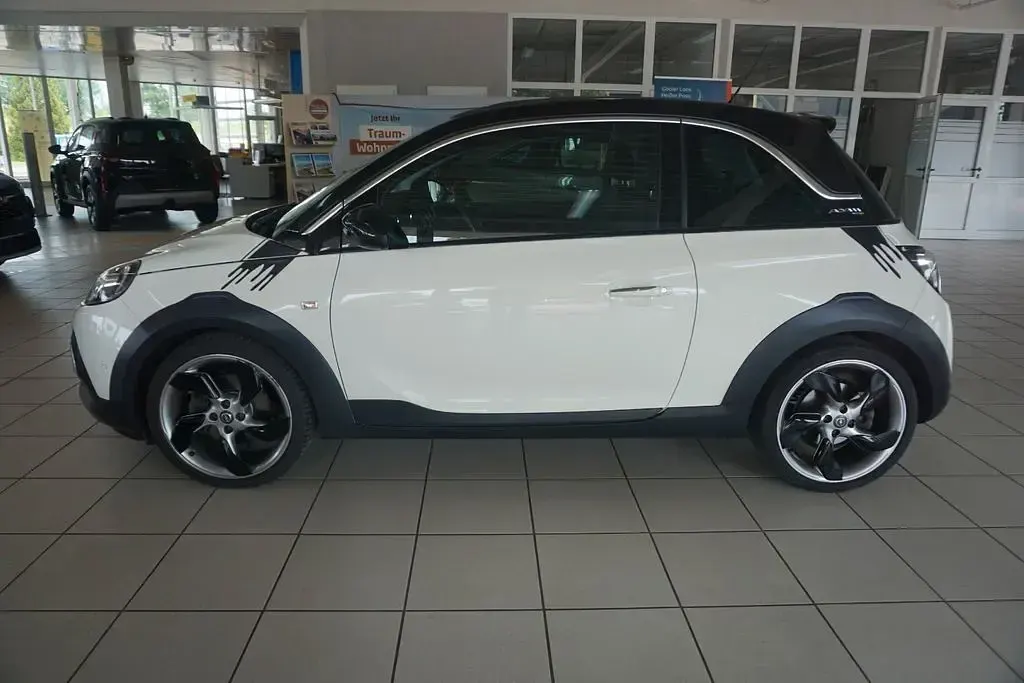 Gebraucht Opel Adam Rocks Rocks 116 PS (85 kW) 2015 Weiß Kleinwagen