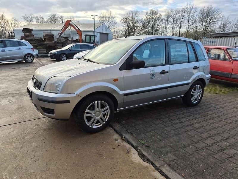 Polarsilber metallic Gebraucht 2005 Ford Fusion Ambiente Kleinwagen | 1.790 € (Fairer Preis) - Bild 1/4