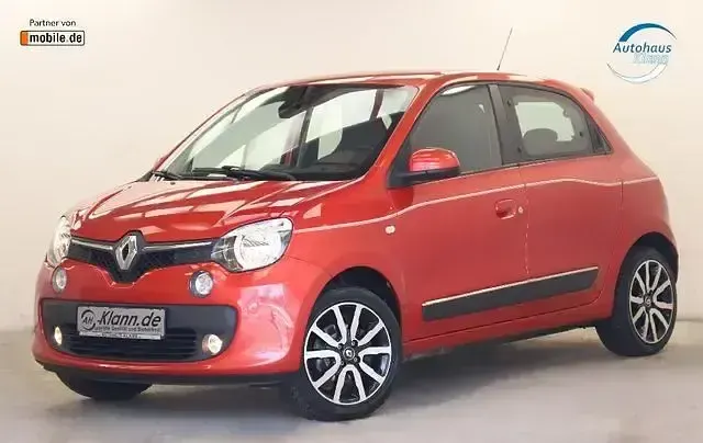 Käytetty Renault Twingo Luxe 71 HP (52 kW) 2015 Punainen Viistoperä
