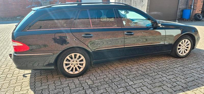 Gebraucht Mercedes E220 150 PS (110 kW) 2006 Kombi