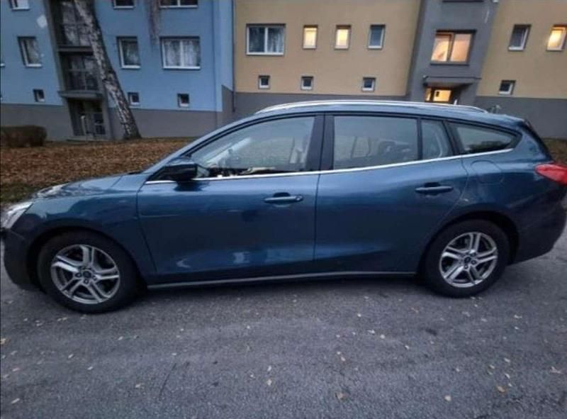 Second-hand Ford Focus Active 120 CP (88 kW) 2019 Albastru Break