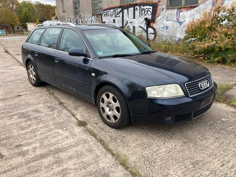 Blau Gebraucht 2003 Audi A6 Kombi | 1.300 € (Guter Preis) - Bild 1/4