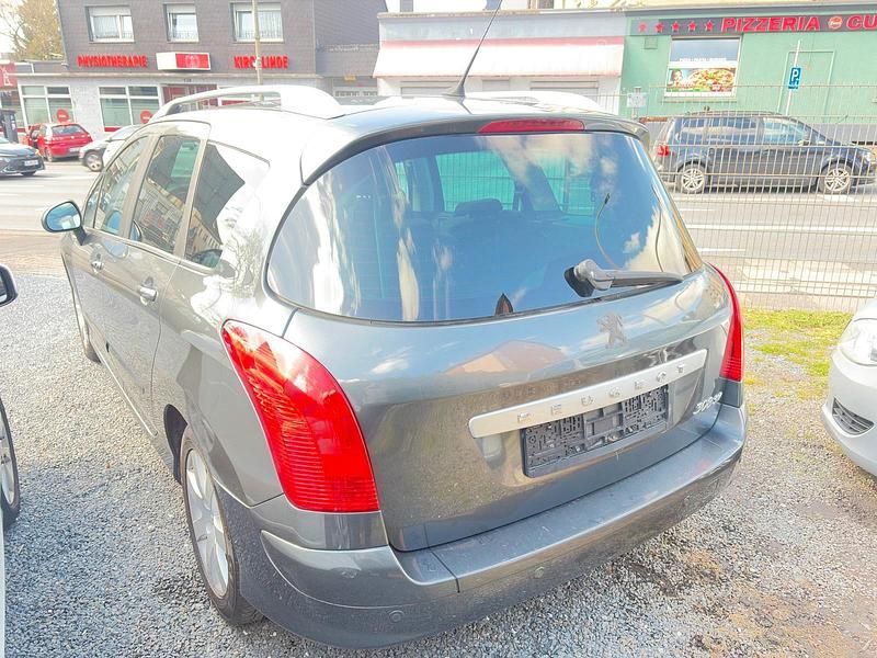 Gebraucht Peugeot 308 156 PS (114 kW) 2011 Grau Limousine