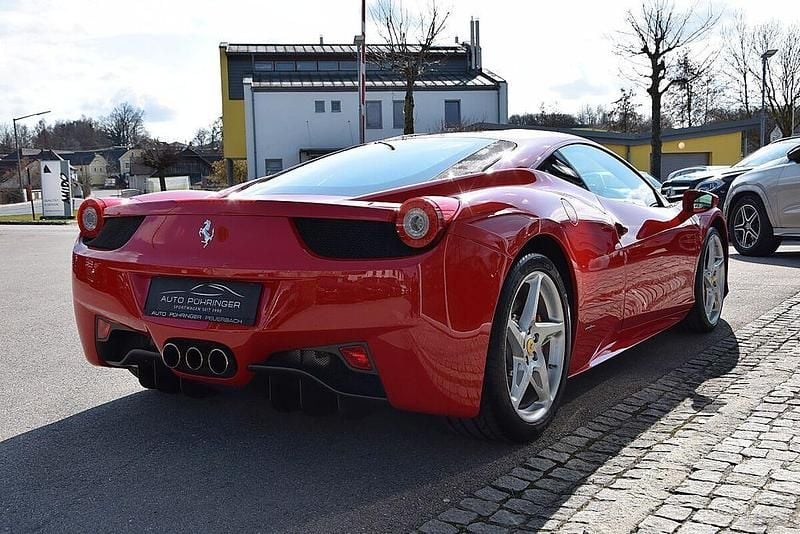 Gebraucht Ferrari 458 566 PS (416 kW) 2010 Rot Coupé