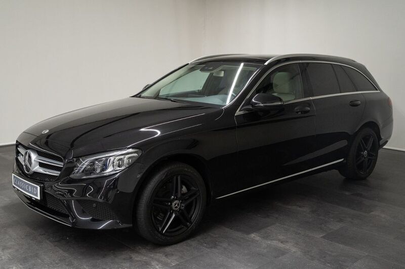 Schwarz Gebraucht 2018 Mercedes C200 Avantgarde Limousine | 20.950 € (Superpreis) - Bild 1/4