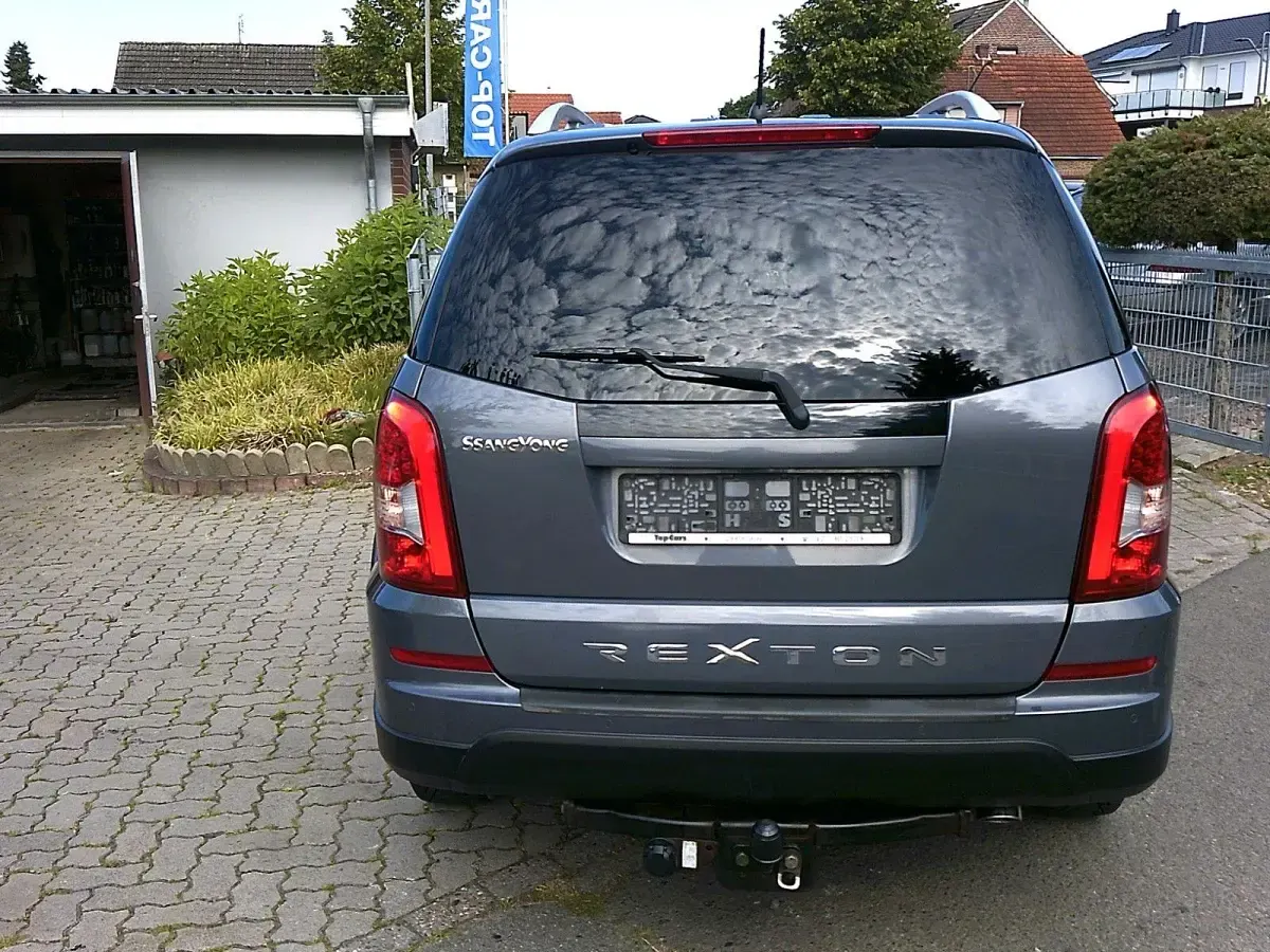 Gebraucht SsangYong Rexton 178 PS (130 kW) 2017 Grau SUV