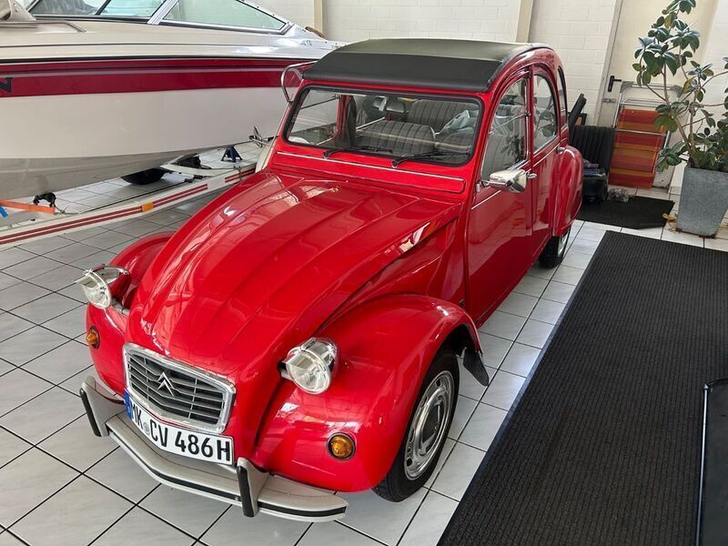 Rot Gebraucht 1986 Citroën 2CV Limousine | 15.900 € - Bild 1/4