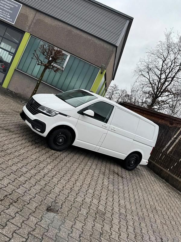 Gebraucht VW Transporter 150 PS (110 kW) 2021 Weiß Van