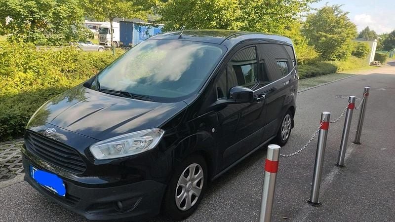 Schwarz Gebraucht 2016 Ford Courier Van / Kleinbus | 6.500 € (Superpreis) - Bild 1/4