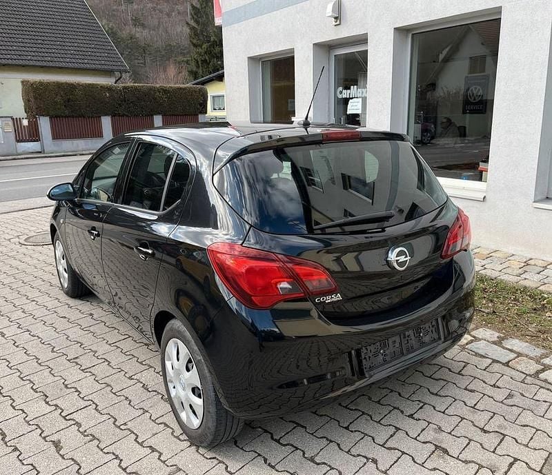 Gebraucht Opel Corsa 90 PS (66 kW) 2018 Schwarz Kleinwagen