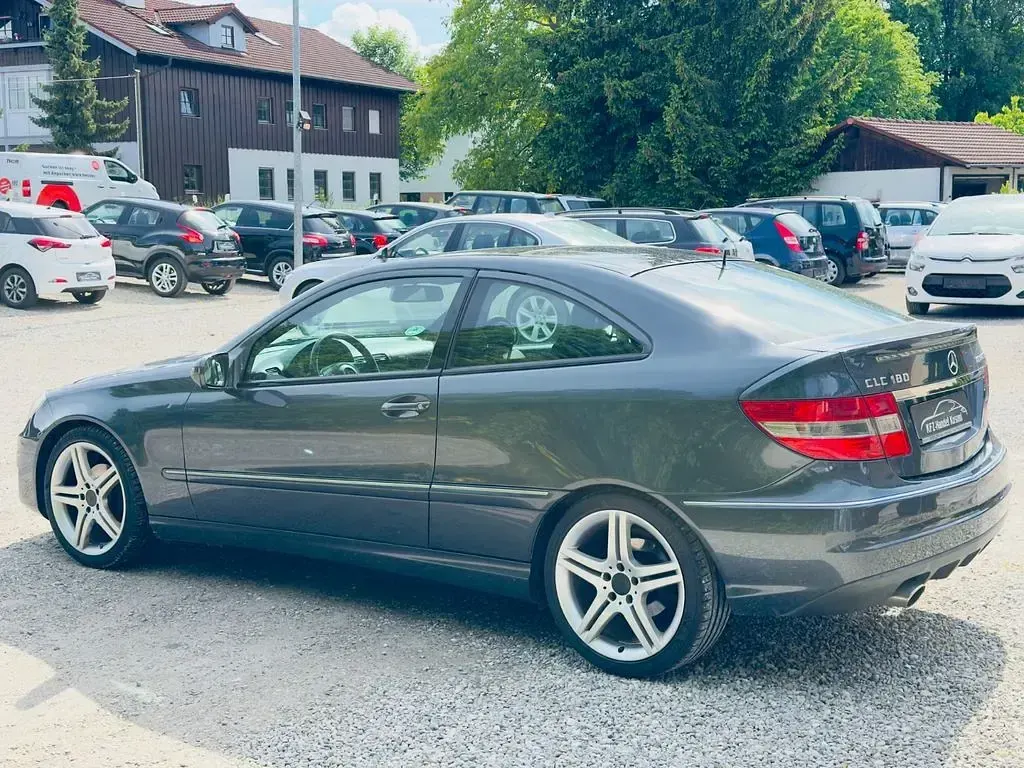 Gebraucht Mercedes CLC180 143 PS (105 kW) 2008 Grau Kleinwagen