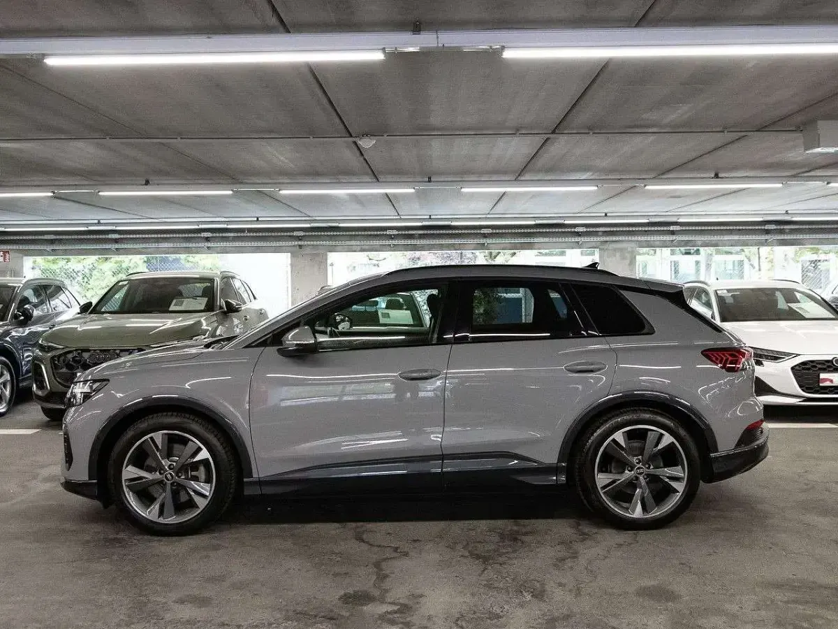 Gebraucht Audi Q4 e-tron Sport 194 kW (265 PS) 2023 Kieselgrau SUV