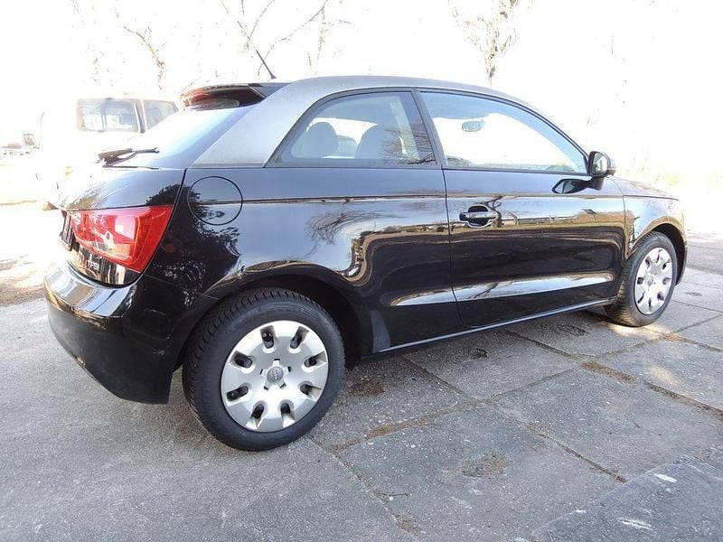 Gebraucht Audi A1 Ambition 86 PS (63 kW) 2011 Schwarz Kleinwagen