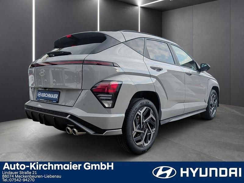 Neu Hyundai Kona Prime 150 PS (110 kW) 2026 Grau SUV