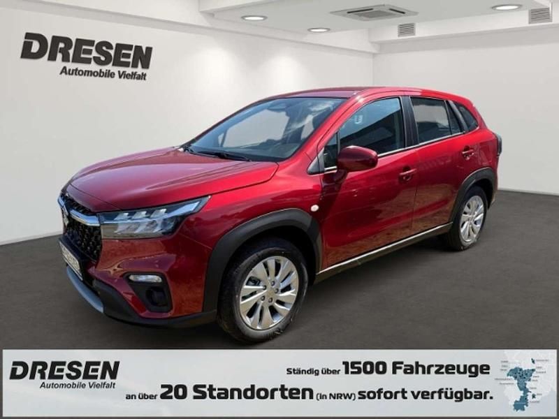 Energetic red pearl metallic Neu 2025 Suzuki SX4 S-Cross Comfort SUV | 24.780 € (Fairer Preis) - Bild 1/4