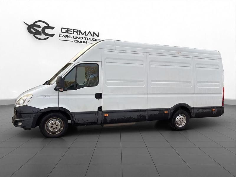 Second-hand Iveco Daily 170 CP (125 kW) 2013 Alb Berlinǎ