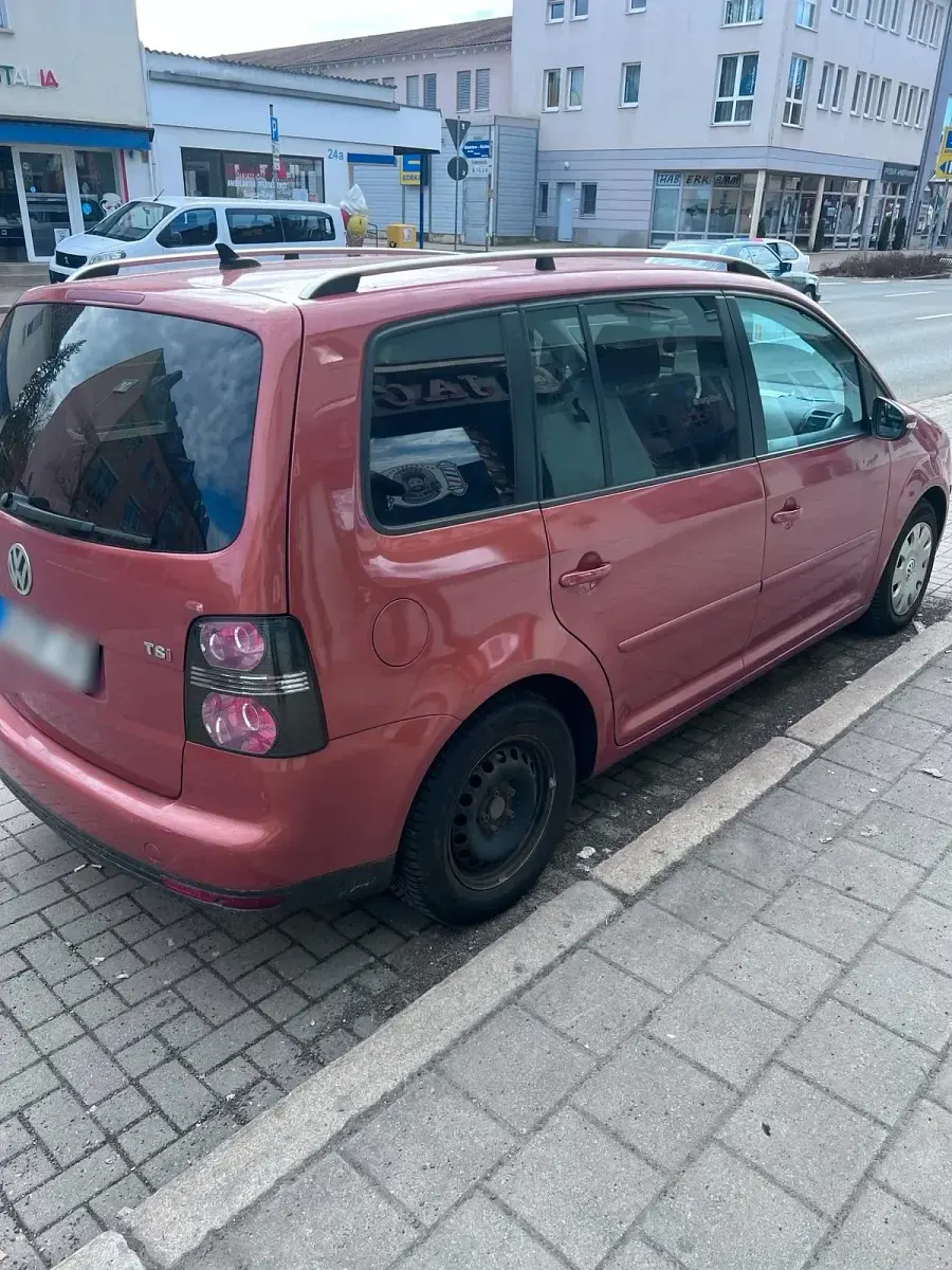Gebraucht VW Touran 140 PS (102 kW) 2010 Orange Van / Kleinbus