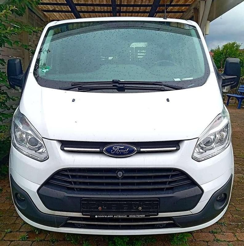 Weiß Gebraucht 2017 Ford Transit Custom Trend Van | 17.990 € (Etwas zu teuer) - Bild 1/4