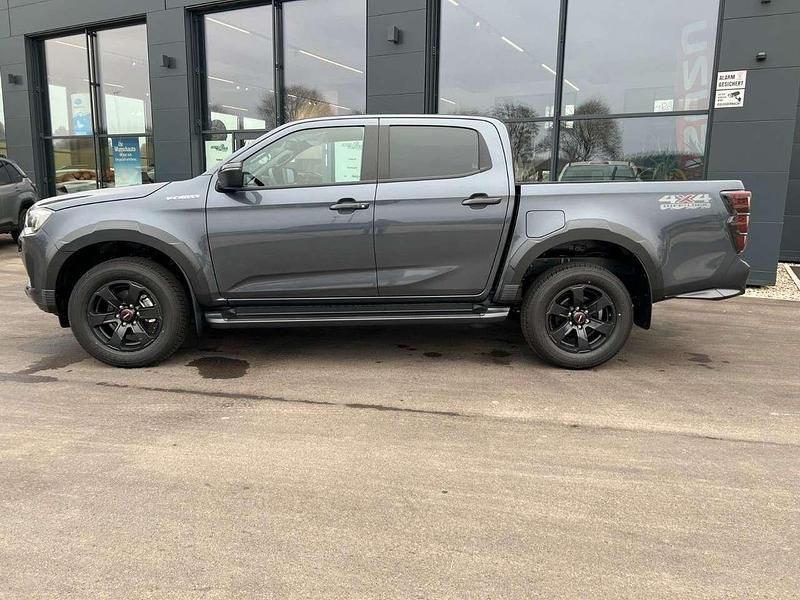 Neu Isuzu D-Max 163 PS (119 kW) 2025 Obsidian gray Abholung