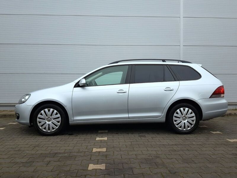 Silber Gebraucht 2012 VW Golf VI Trendline Kombi | 5.600 € (Fairer Preis) - Bild 1/4