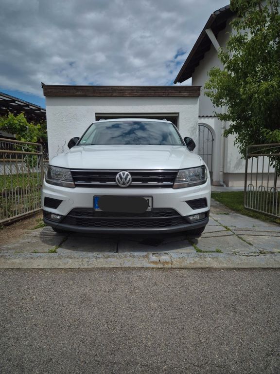 Weiß Gebraucht 2019 VW Tiguan IQ Drive SUV | 19.500 € (Guter Preis) - Bild 1/4