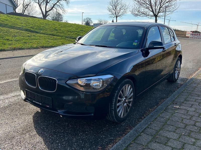 Schwarz Gebraucht 2013 BMW 116 Kleinwagen | 3.499 € (Fairer Preis) - Bild 1/4