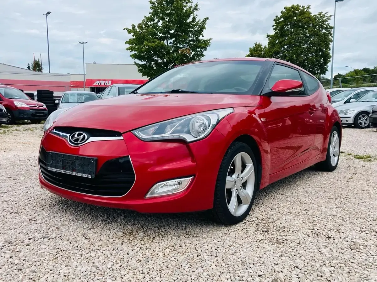Gebraucht Hyundai Veloster 140 PS (102 kW) 2012 Rot Kleinwagen