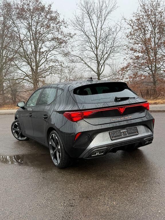 Gebraucht Cupra Leon 150 PS (110 kW) 2025 Schwarz Limousine