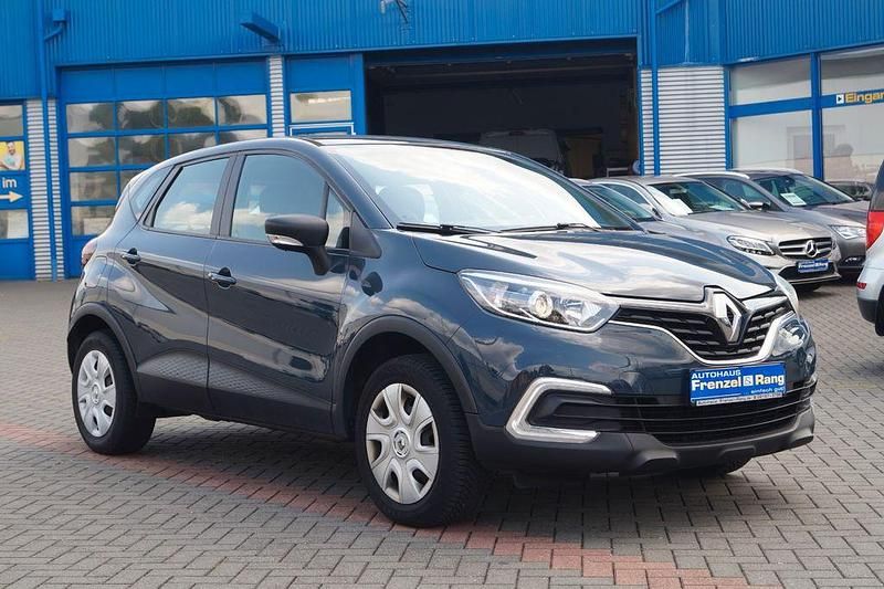 Blau Gebraucht 2017 Renault Captur Life SUV | 8.990 € (Fairer Preis) - Bild 1/4