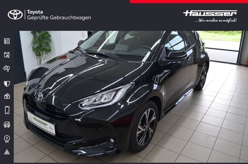 Mysticschwarz mica Neu 2024 Toyota Yaris Hybrid Comfort Kleinwagen | 24.940 € (Fairer Preis) - Bild 1/4