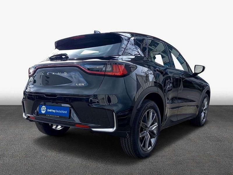 Neu Lexus LBX 136 PS (100 kW) 2026 Schwarz SUV
