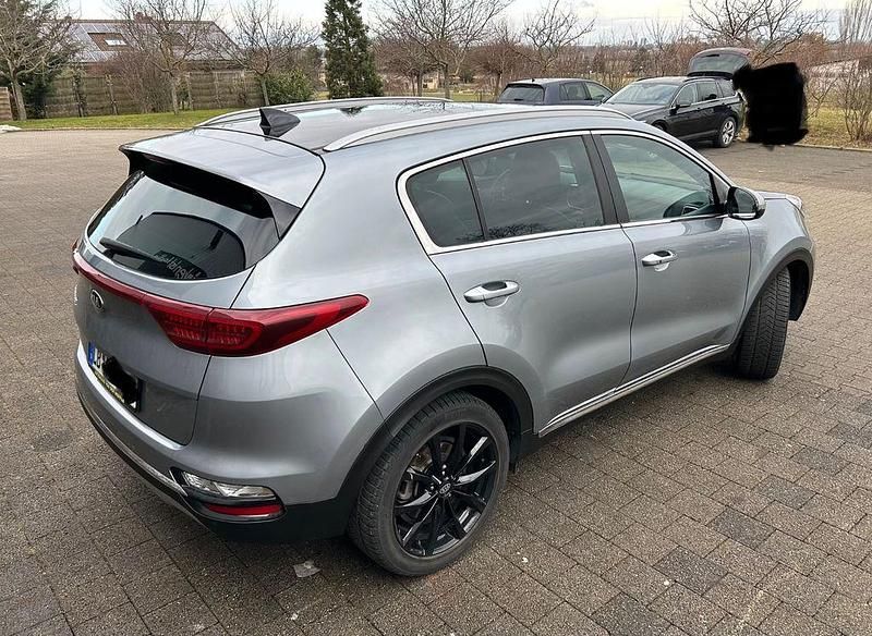 Gebraucht Kia Sportage Spirit 177 PS (130 kW) 2021 Grau SUV