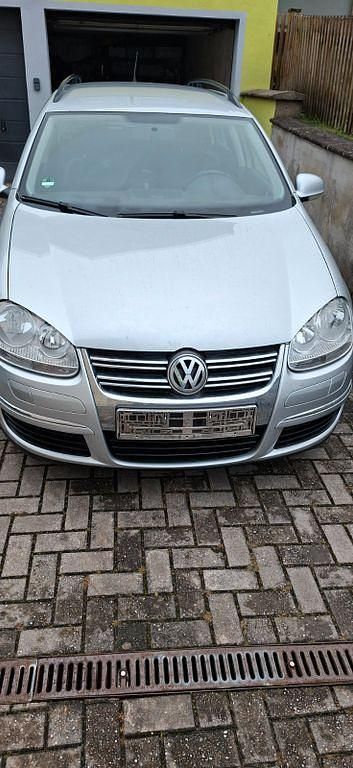 Silber Gebraucht 2008 VW Golf VI Trendline Kleinwagen | 1.600 € (Fairer Preis) - Bild 1/4