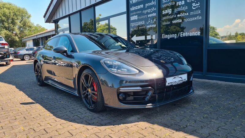 Grau Gebraucht 2019 Porsche Panamera Sport Turismo Limousine | 61.490 € (Superpreis) - Bild 1/4