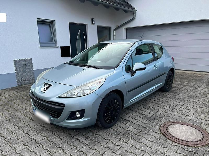 Gebraucht Peugeot 207 73 PS (53 kW) 2009 Blau Kleinwagen
