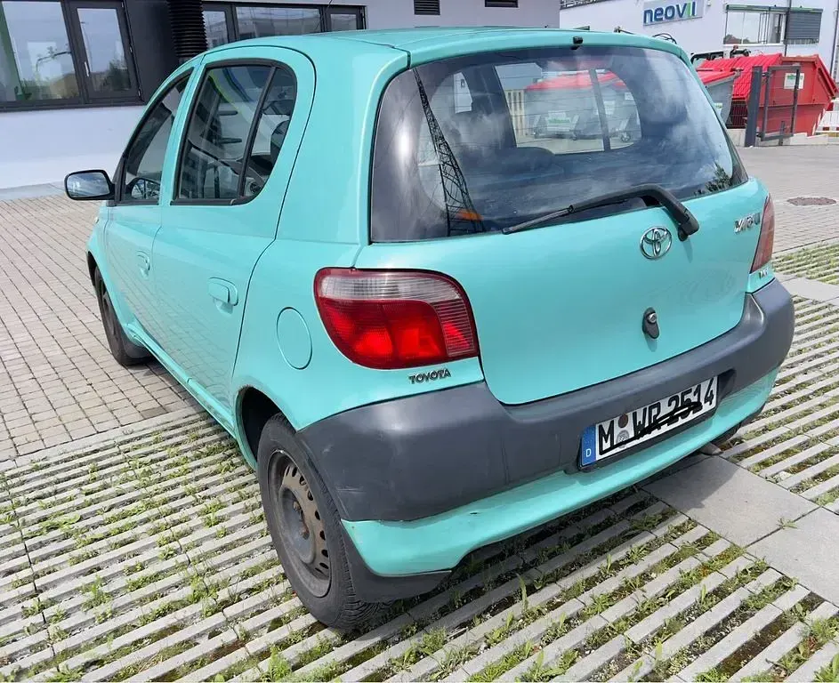 Gebraucht Toyota Yaris Luna 68 PS (50 kW) 2000 Grün Limousine