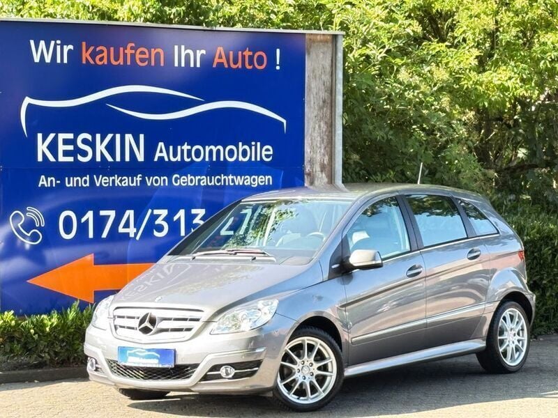 Grau Gebraucht 2011 Mercedes B160 Sport Van / Kleinbus | 7.990 € (Fairer Preis) - Bild 1/3