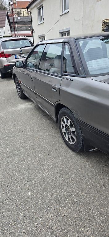 Gebraucht Subaru Legacy 116 PS (85 kW) 1991 Grau Limousine