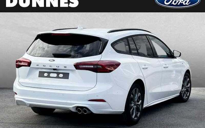 Gebraucht Ford Focus ST-Line 125 PS (91 kW) 2024 Weiß (frozen white) Kombi