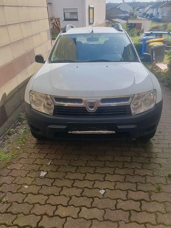 Second-hand Dacia Duster 105 CP (77 kW) 2012 Gri SUV