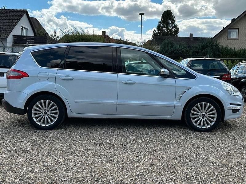 Gebraucht Ford S-MAX Titanium 163 PS (119 kW) 2013 Weiß Van / Kleinbus