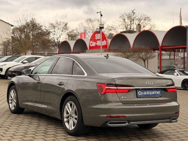 Gebraucht Audi A6 Sport 163 PS (119 kW) 2022 Chronosgrau Limousine