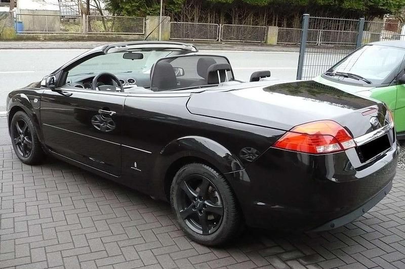 Gebraucht Ford Focus Cabriolet 101 PS (74 kW) 2008 Schwarz Cabrio