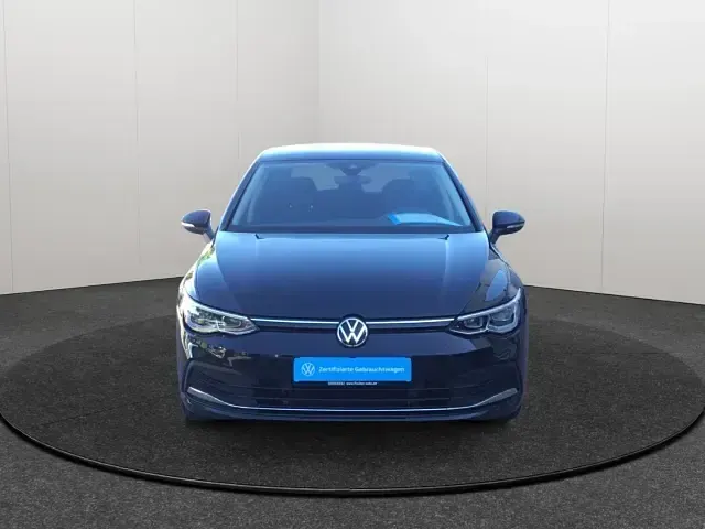 Gebraucht VW Golf VIII Active 150 PS (110 kW) 2023 Schwarz Limousine