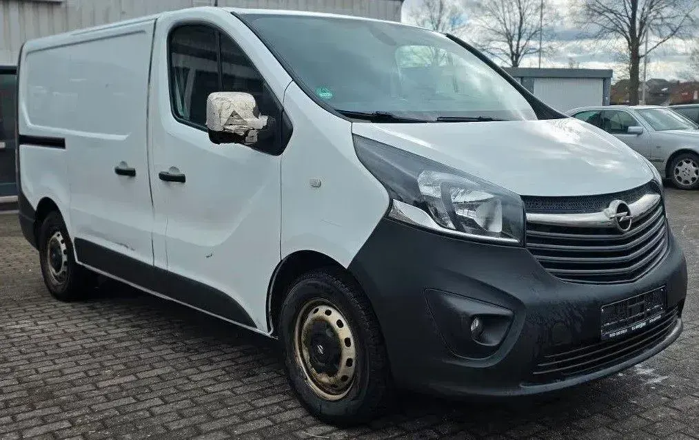Gebraucht Opel Vivaro 120 PS (88 kW) 2017 Weiß Van / Kleinbus