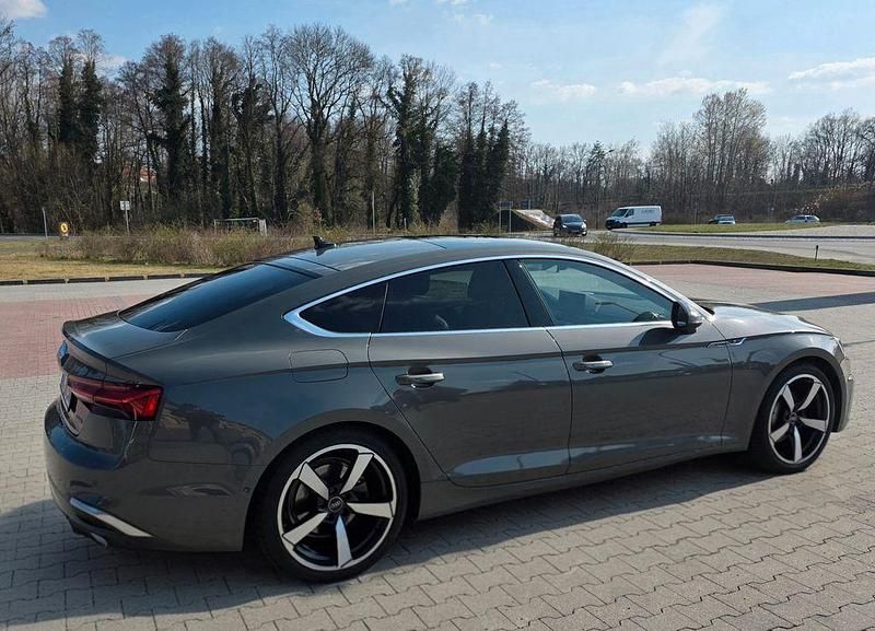 Gebraucht Audi A5 S-Line 204 PS (150 kW) 2024 Grau Limousine