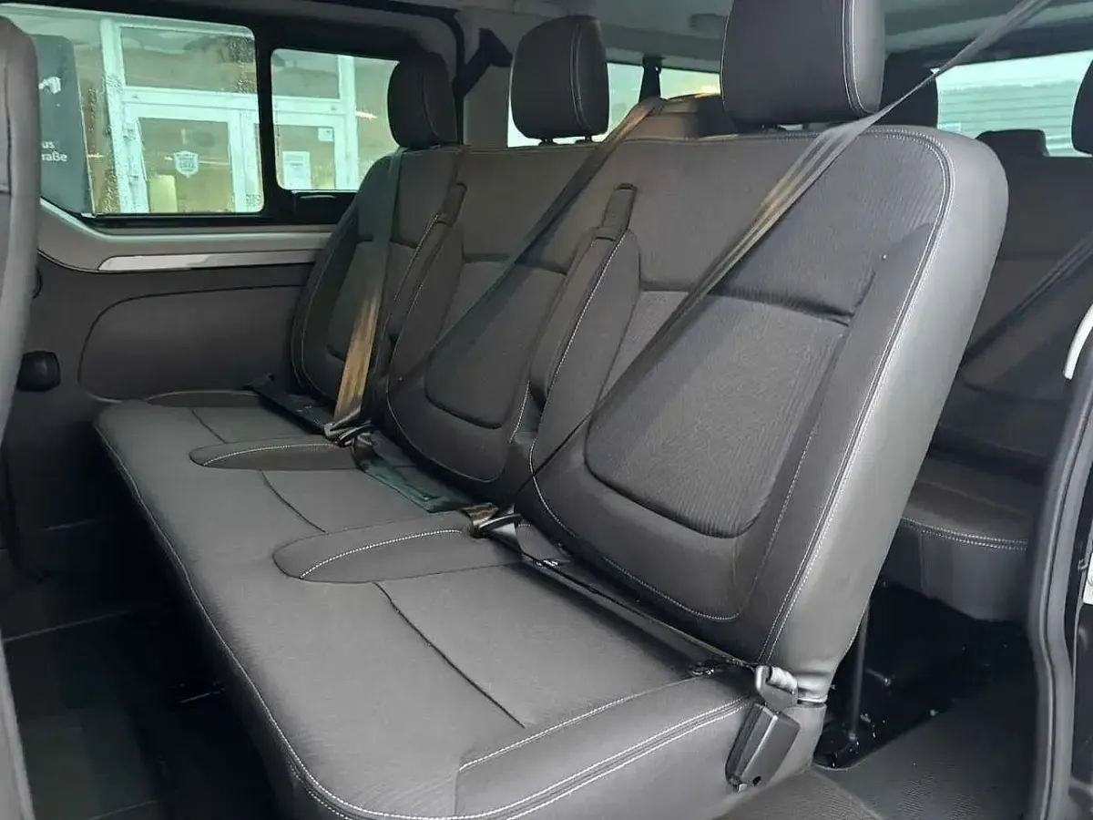 Gebraucht Renault Trafic Evolution 150 PS (110 kW) 2025 Tenebroschwarz Van / Kleinbus