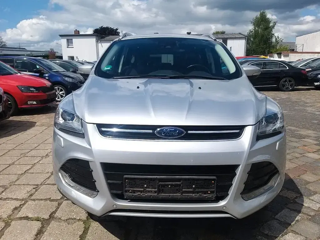 Gebraucht Ford Kuga Titanium 140 PS (102 kW) 2013 Silber SUV
