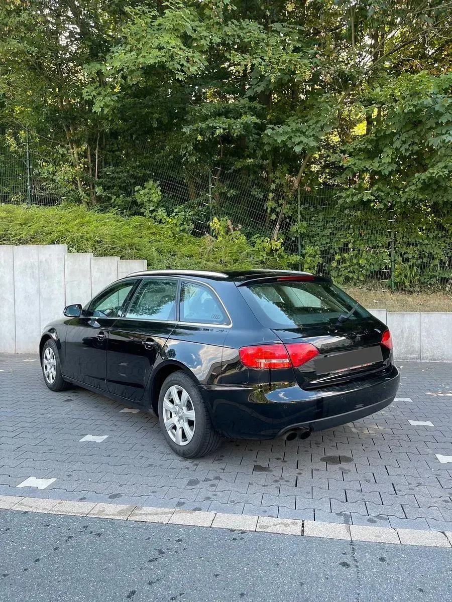 Gebraucht Audi A4 Ambiente 165 PS (121 kW) 2010 Schwarz Kombi